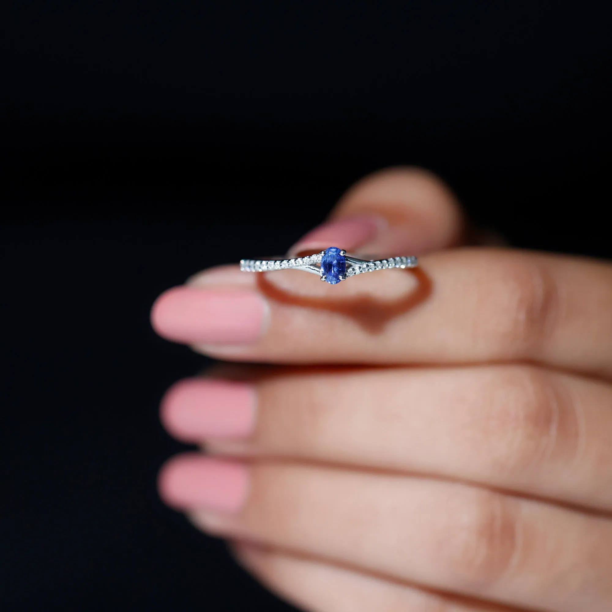 1/2 CT Simple Solitaire Blue Sapphire Engagement Ring with Diamond