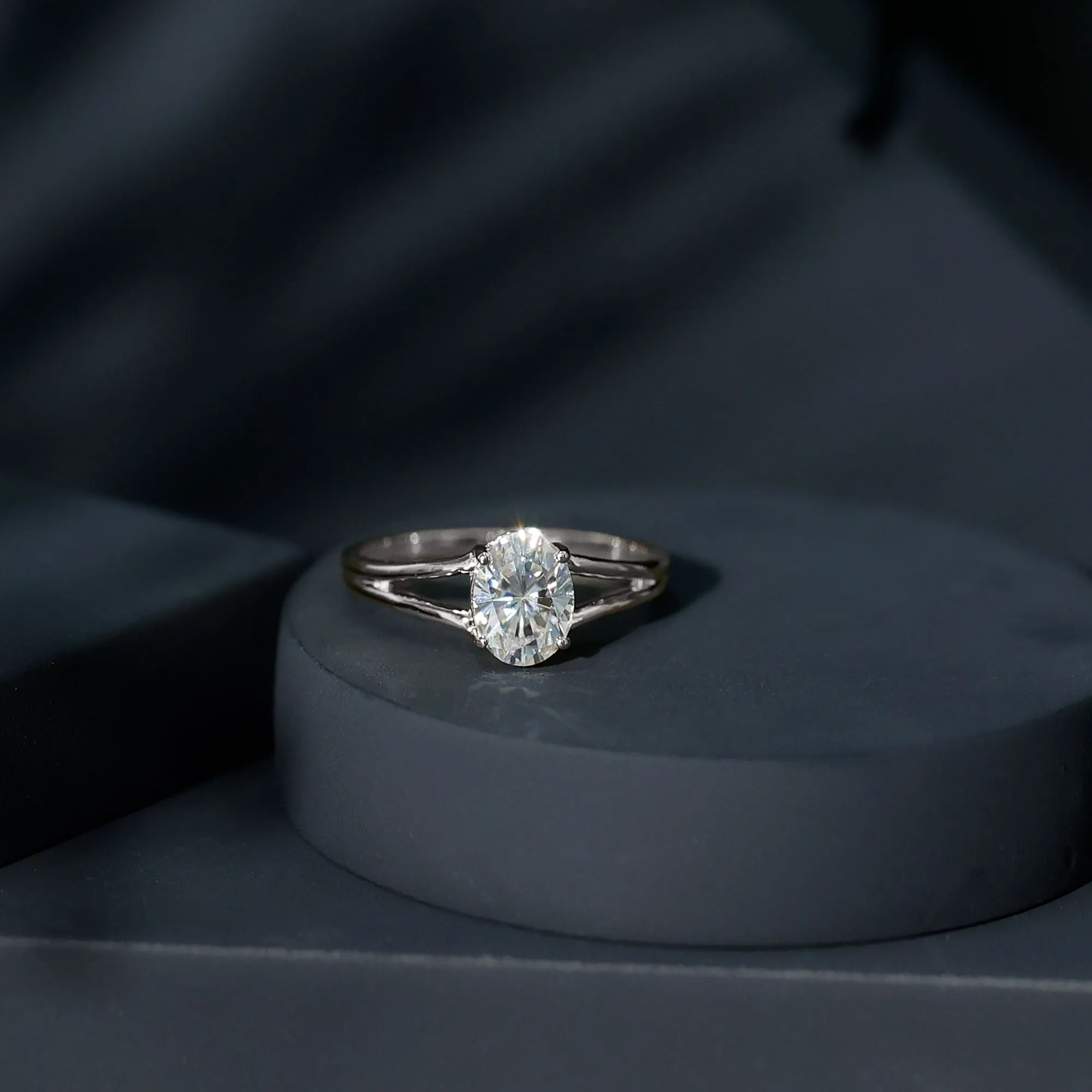 1.25 CT Oval Moissanite Solitaire Engagement Ring