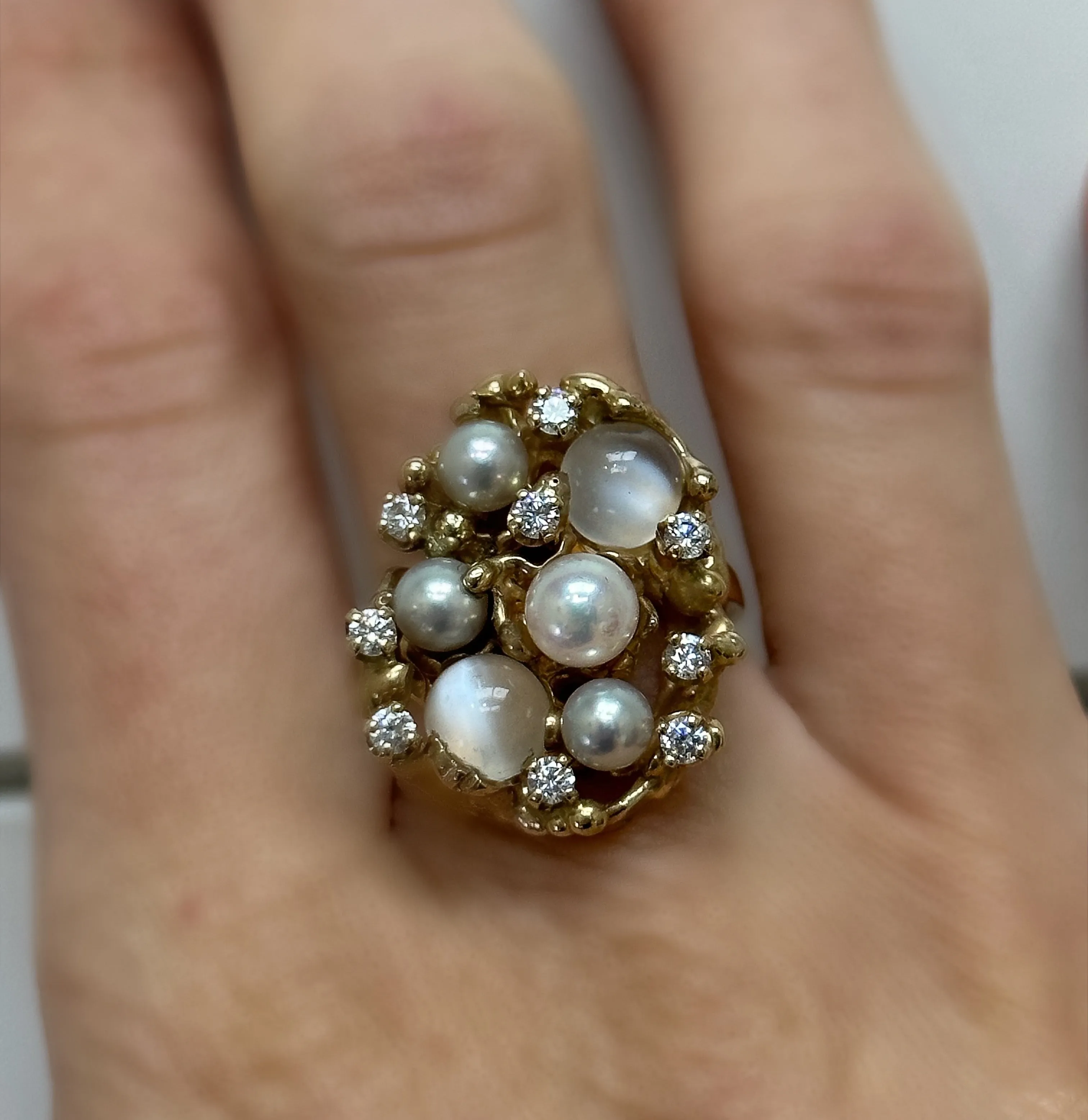 14K Yellow Gold Vintage Cultured Pearl and Cat's Eye Moonstone Cocktail Ring