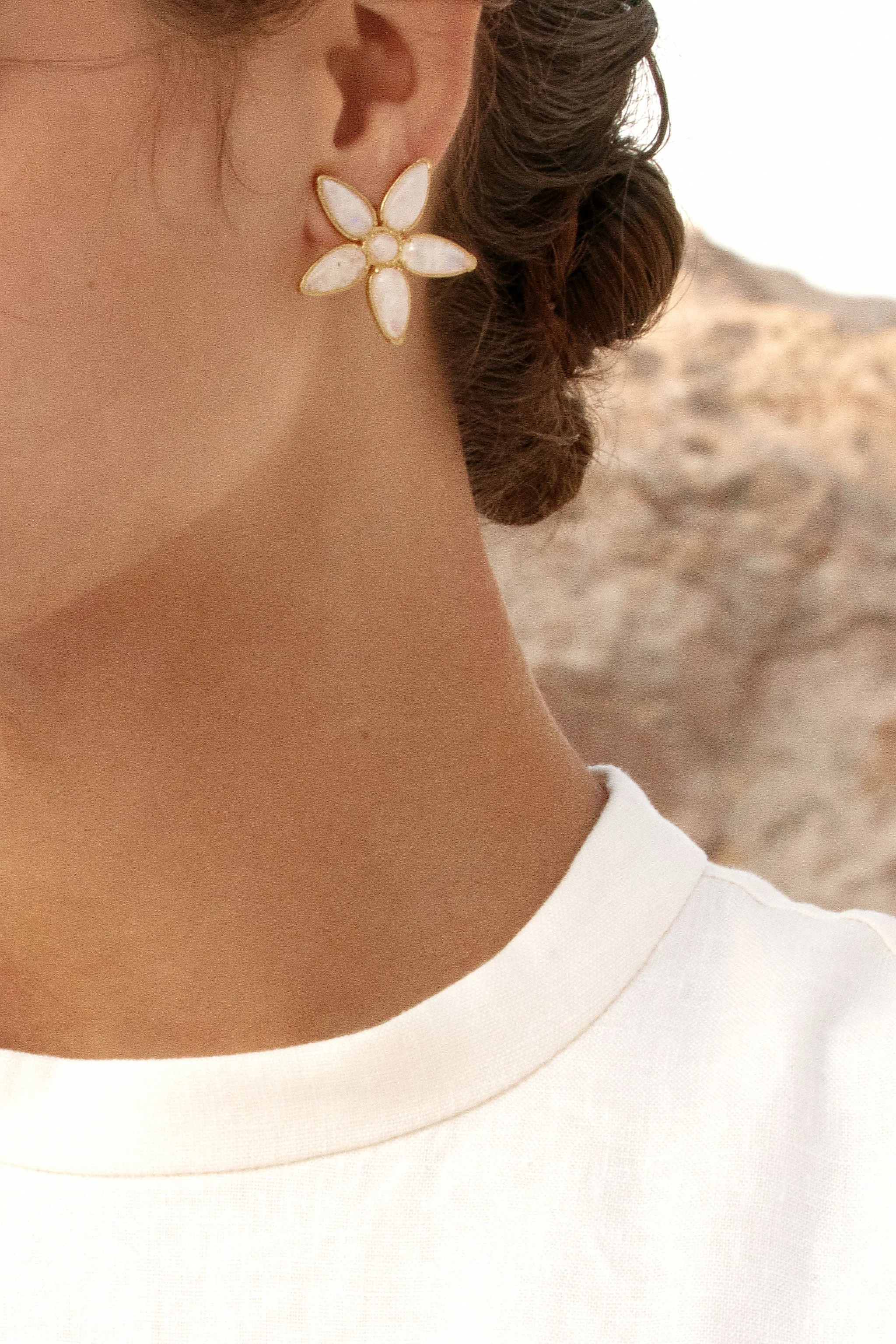Azelia Earrings White