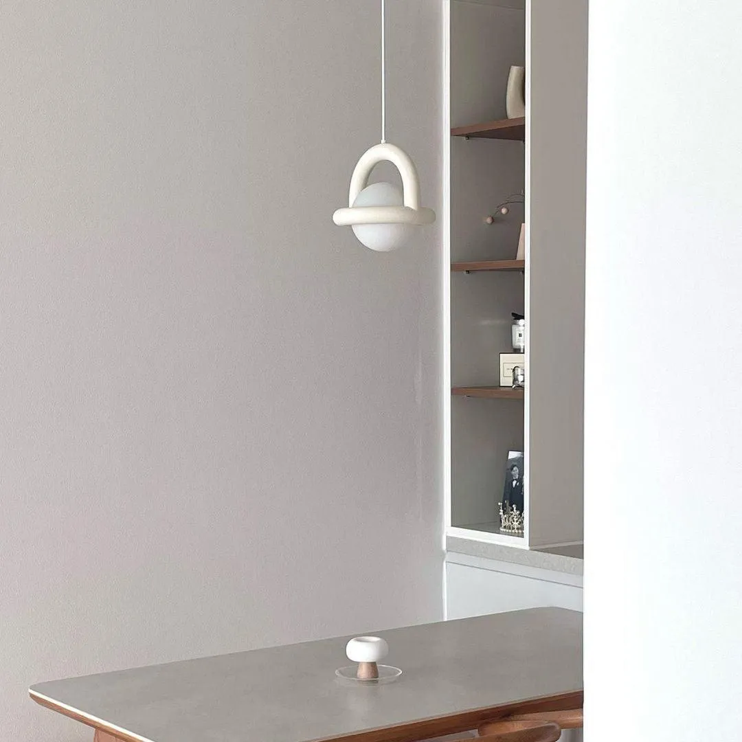 Balloon Pendant Lamp 9″