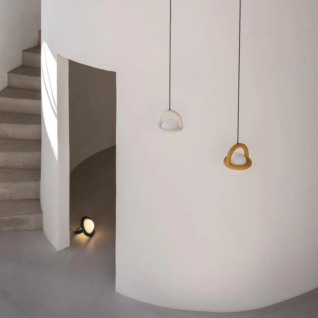 Balloon Pendant Lamp 9″