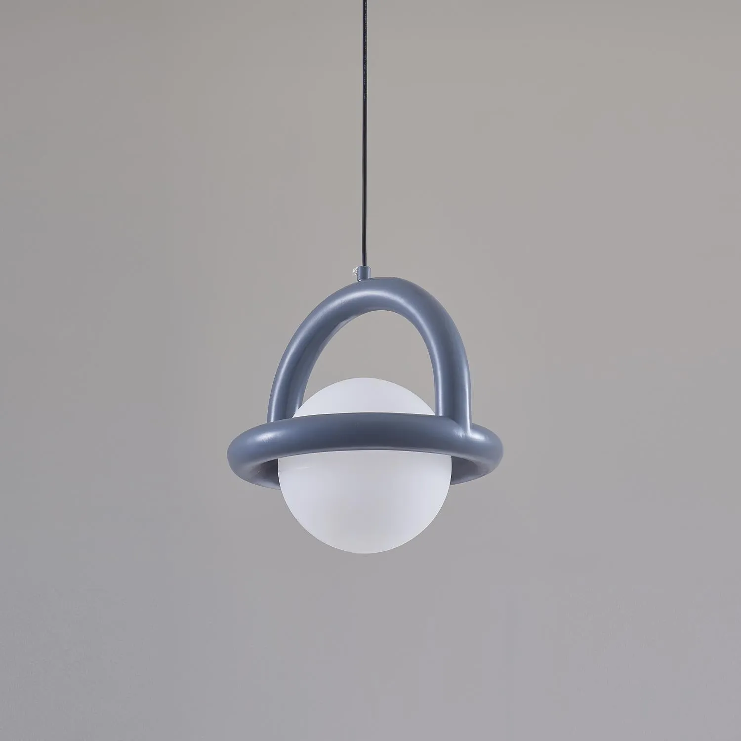 Balloon Pendant Lamp 9″