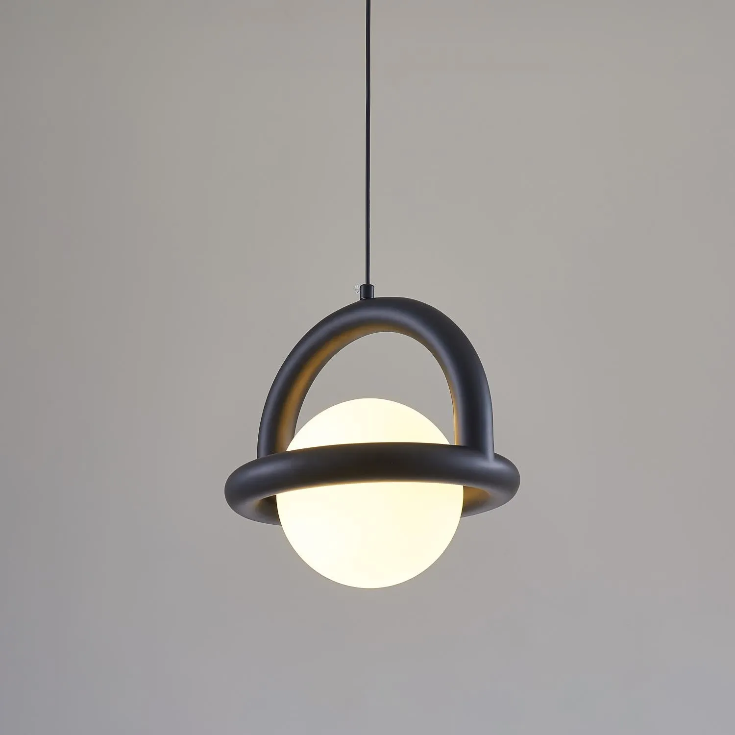 Balloon Pendant Lamp 9″