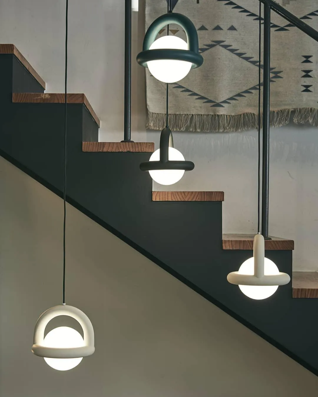 Balloon Pendant Lamp 9″