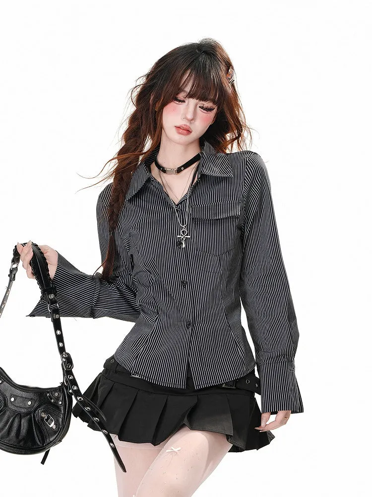 Black Stripes/White Lace Patches Back Slim-fitting Shirt