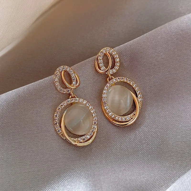Exquisite Trend Rhinestone Flower Leaves Stud Earrings
