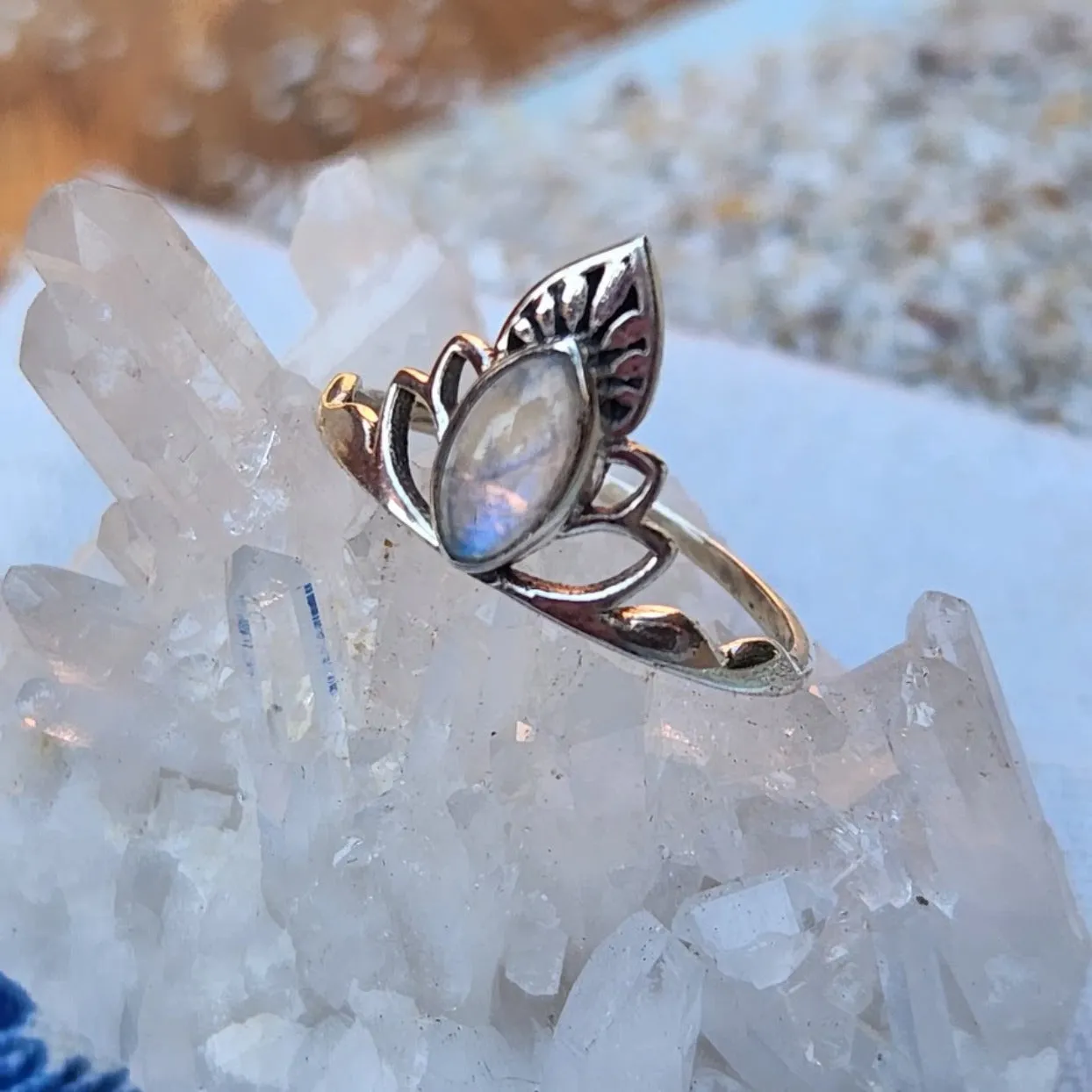 MOONSTONE LOTUS - 925 RING