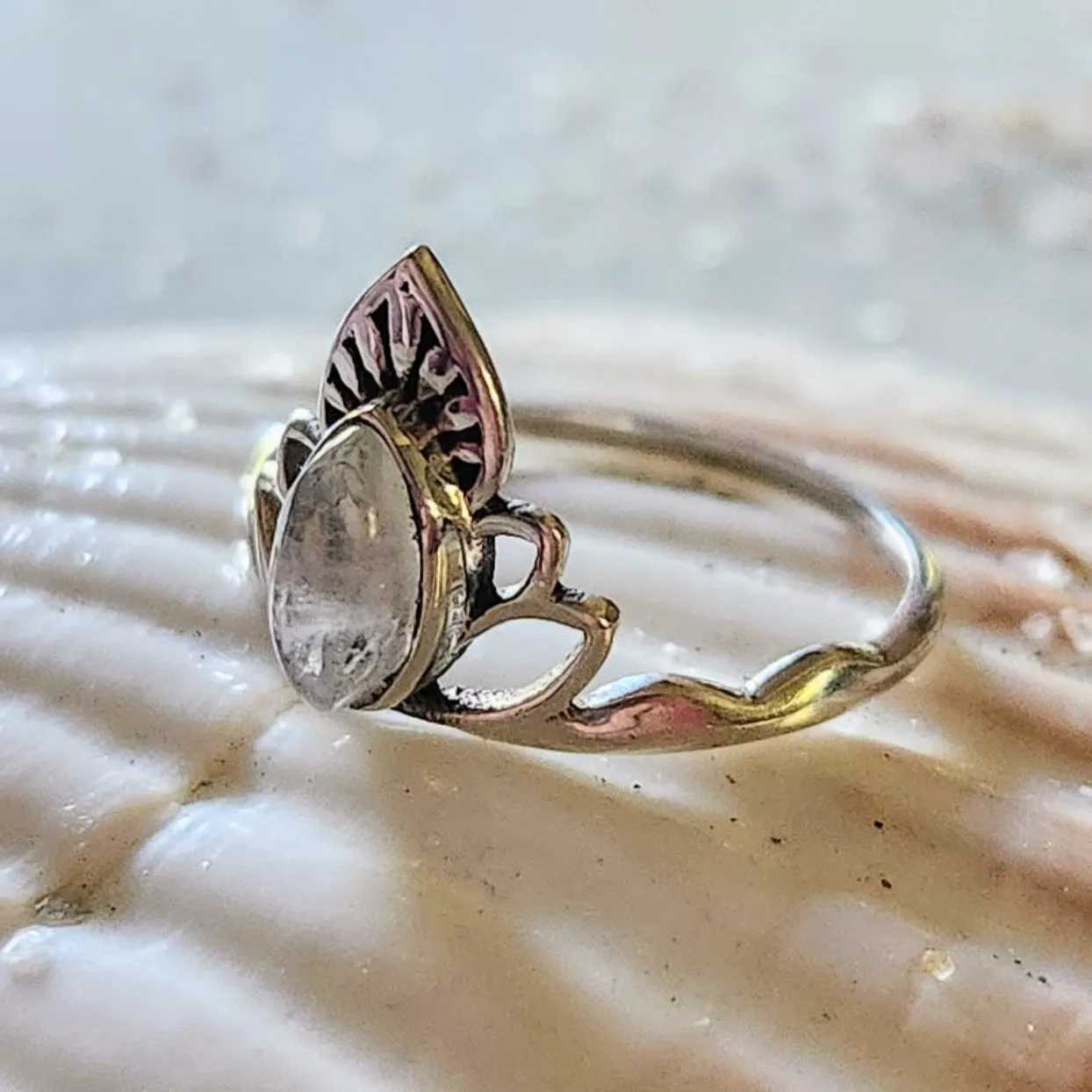 MOONSTONE LOTUS - 925 RING