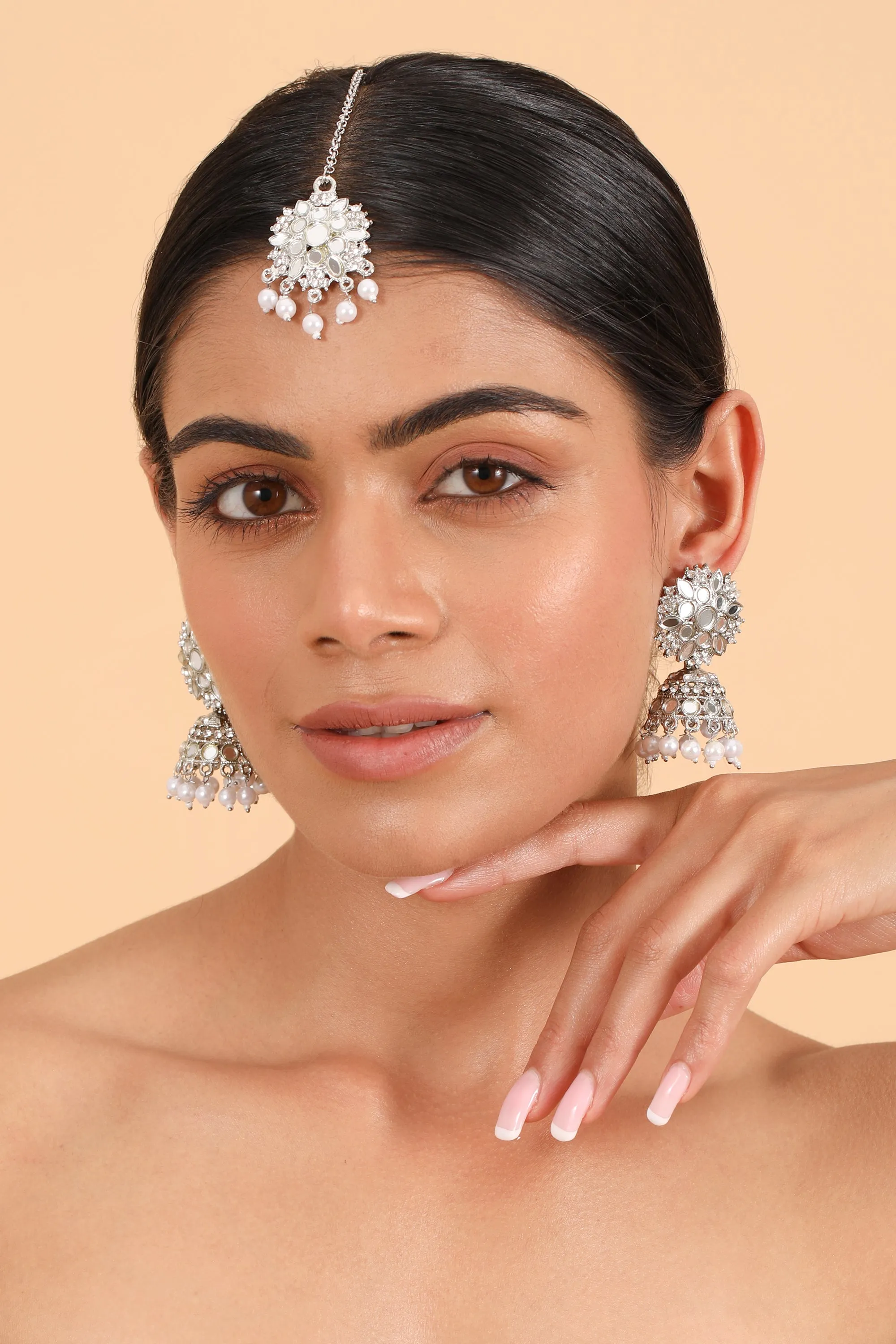 Pearlfect Chaand Taara Maang Teeka with Earrings