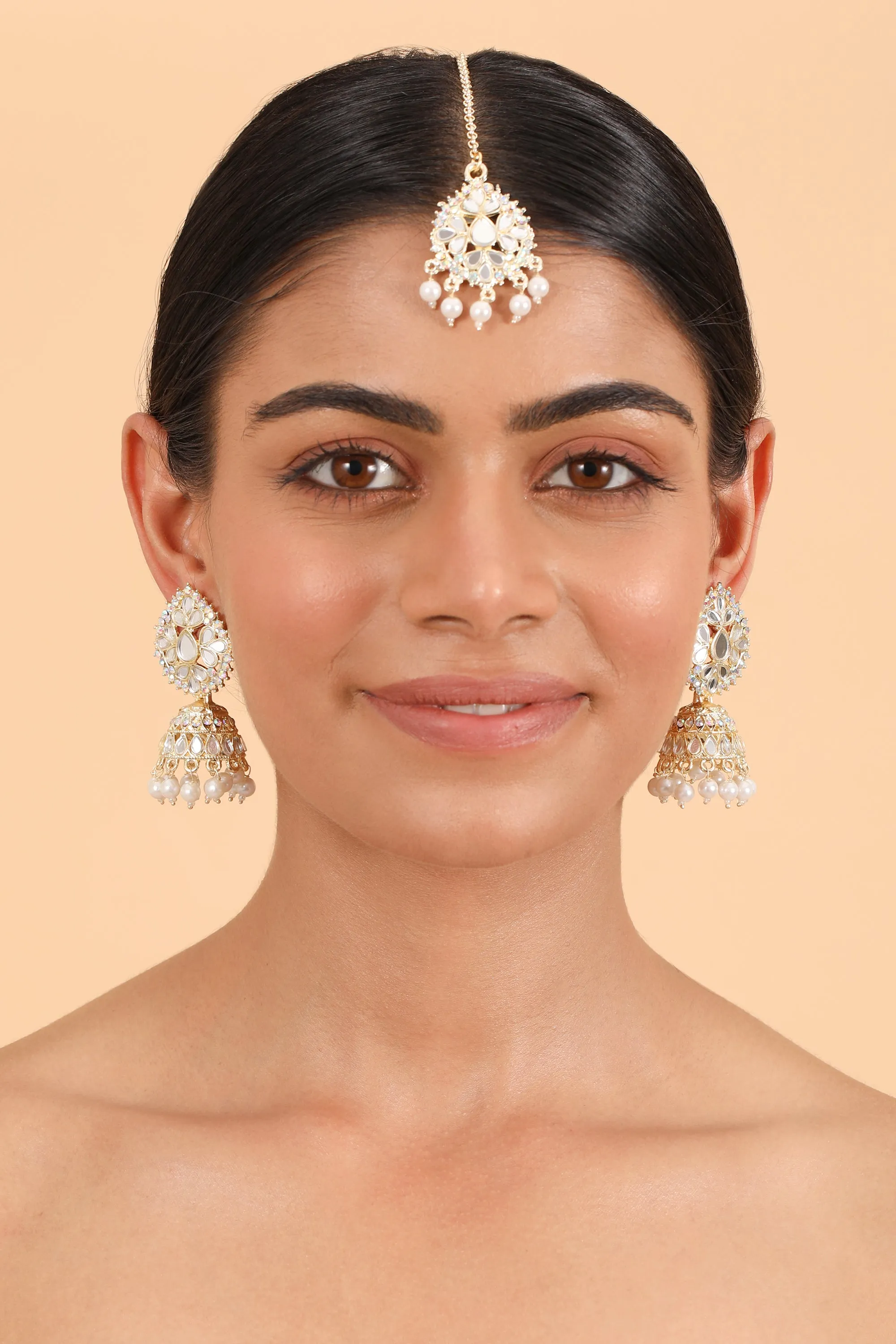 Pearlfect Chaand Taara Maang Teeka with Earrings