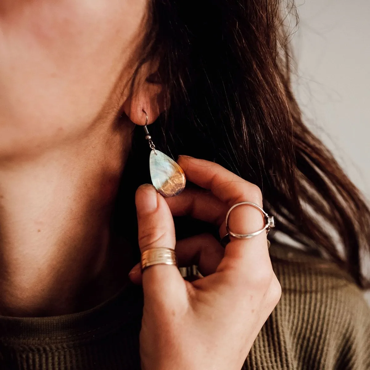 Rainbow Sky | opal earrings [raindrop]