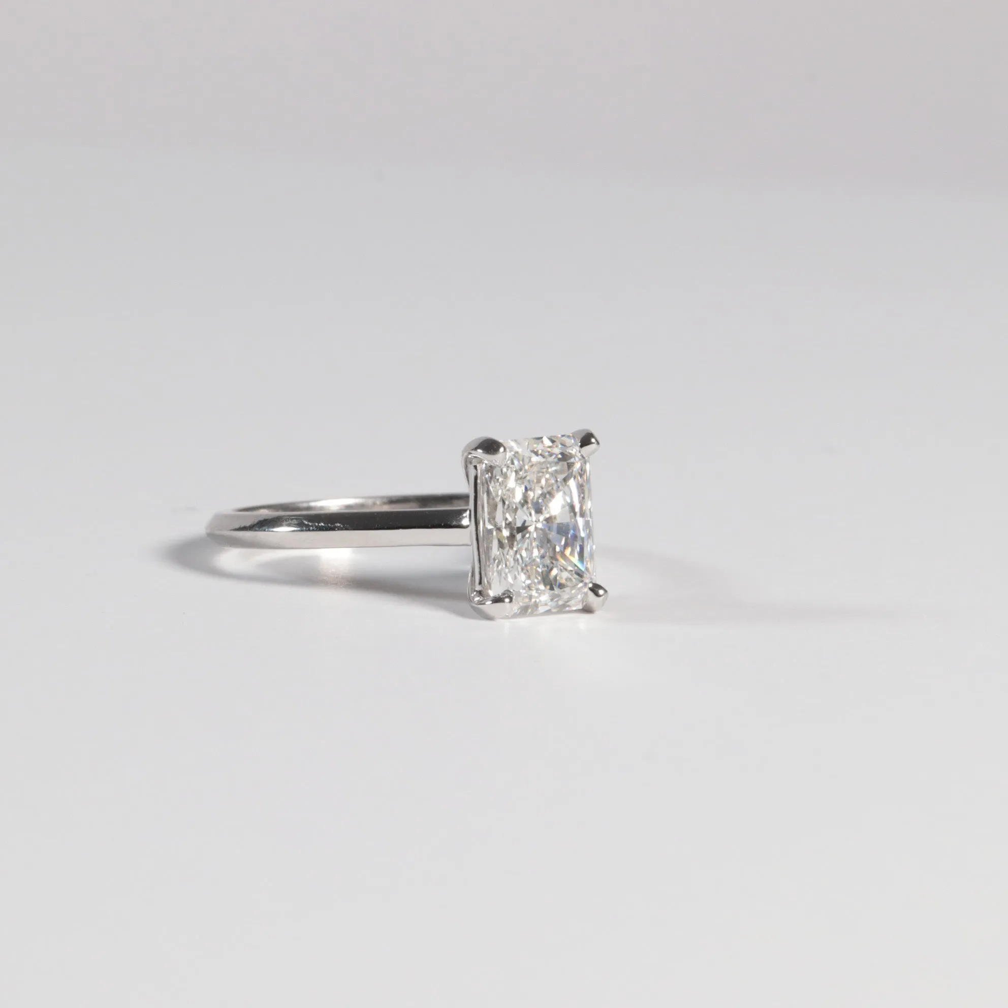 Signature Solitaire - 2.11 Lab Grown Radiant