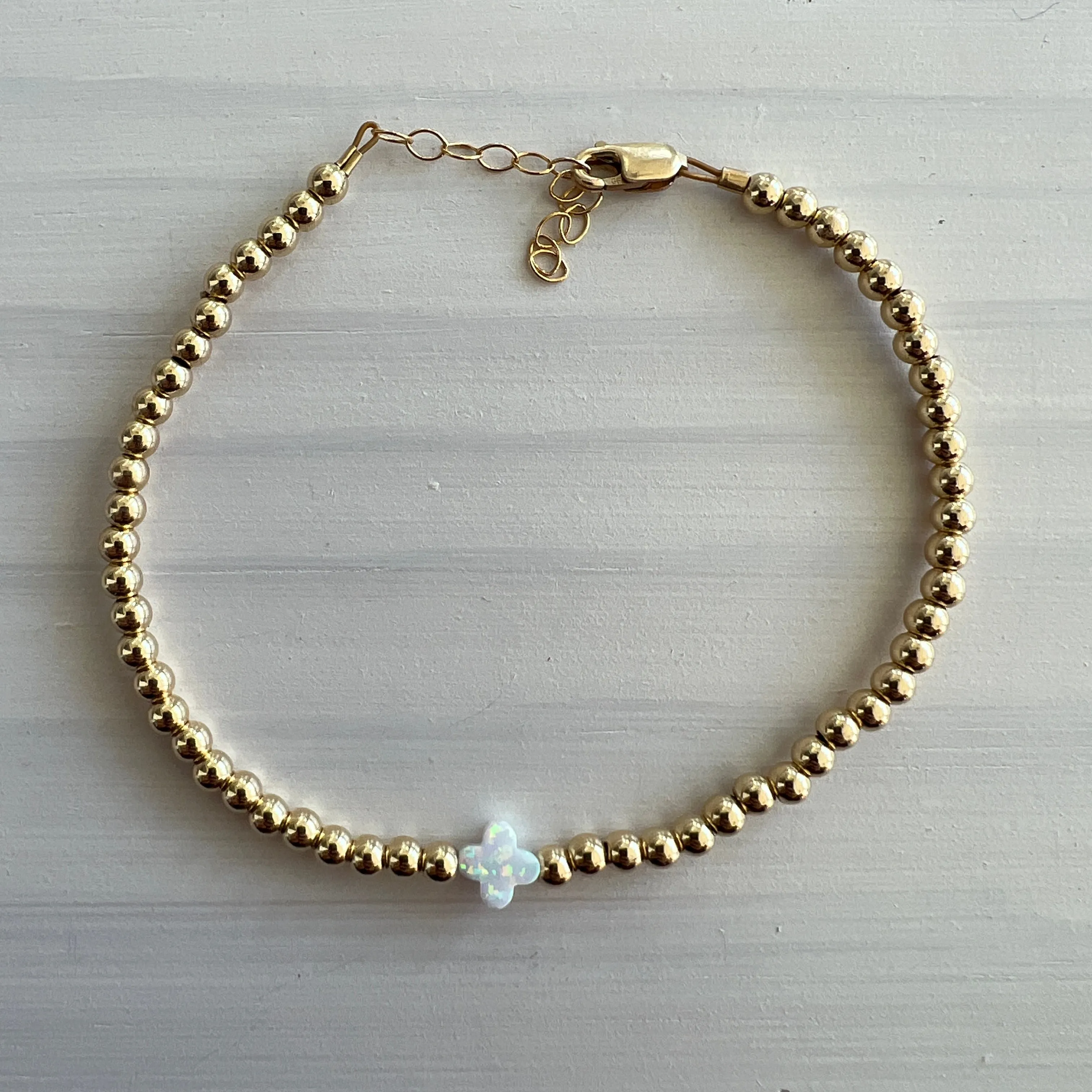 Single Mini Clover Bracelet