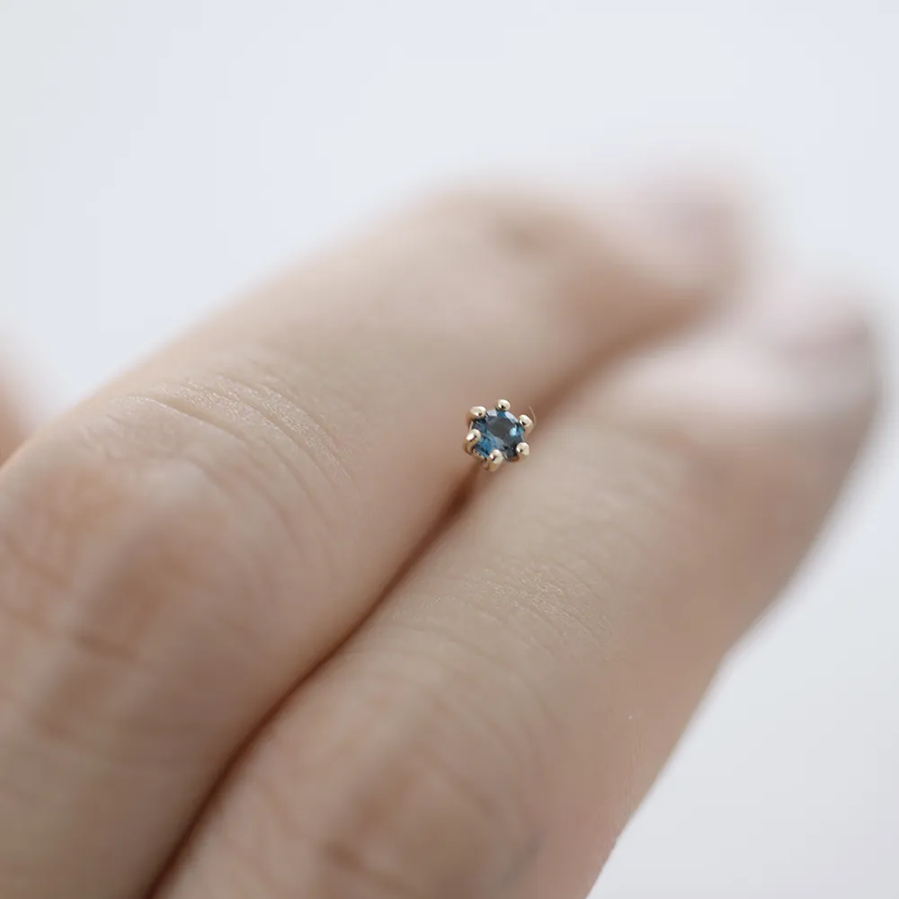 Stardust stud Earring (medium/ single) - 14K/ 18K Gold
