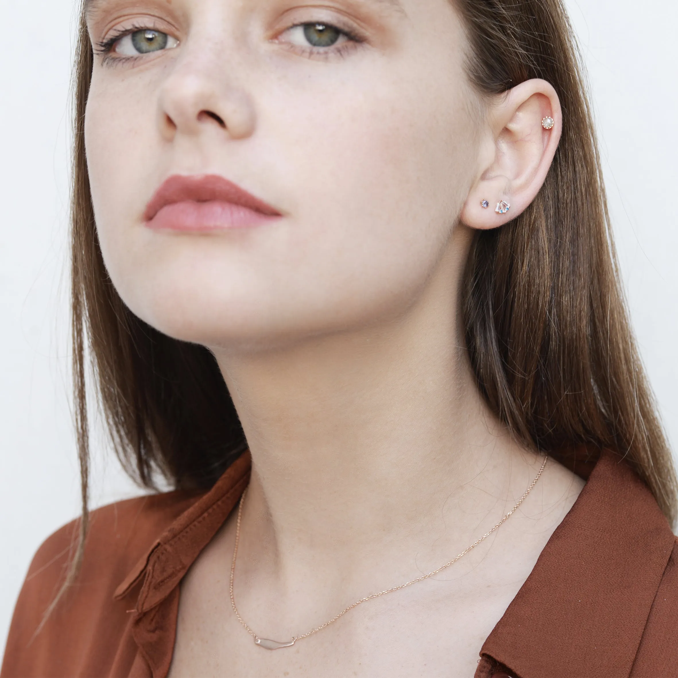Stardust stud Earring (medium/ single) - 14K/ 18K Gold