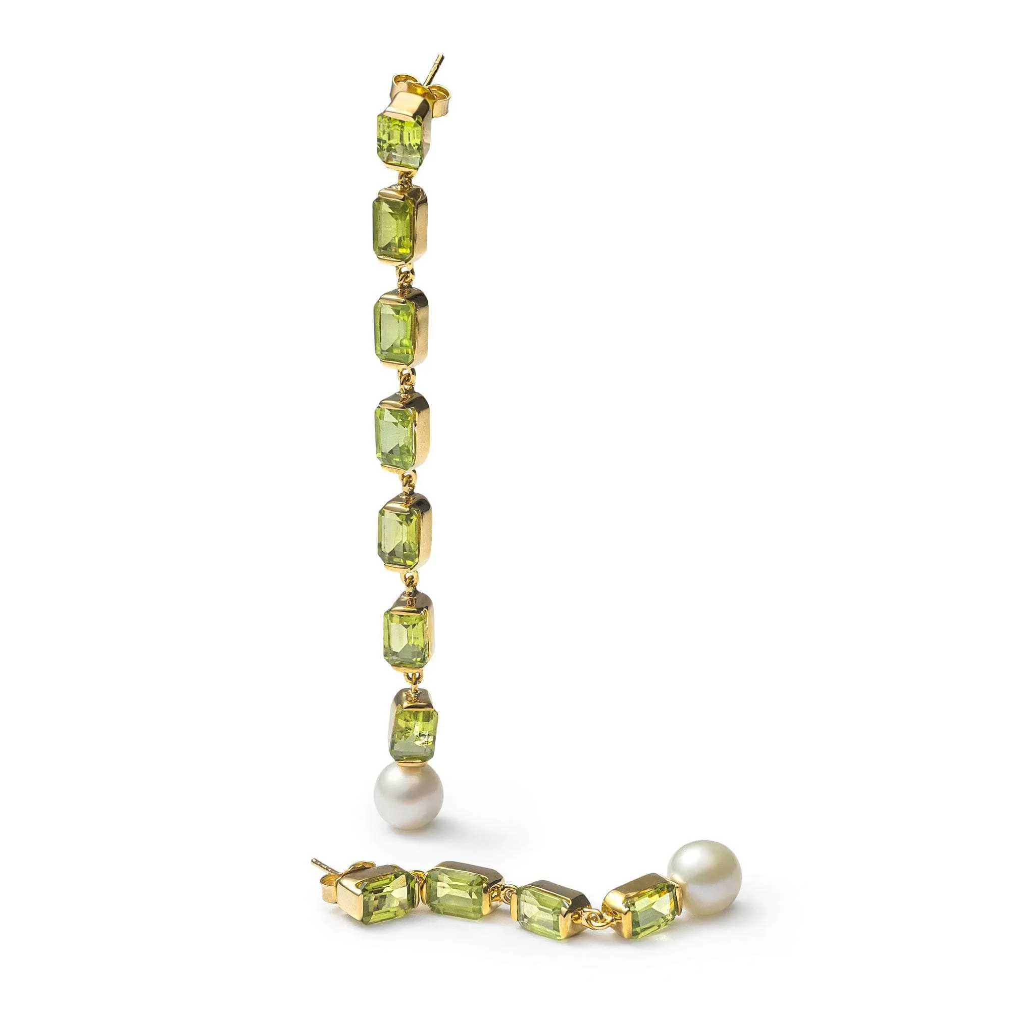 Vera Peridot and White Pearl Earrings