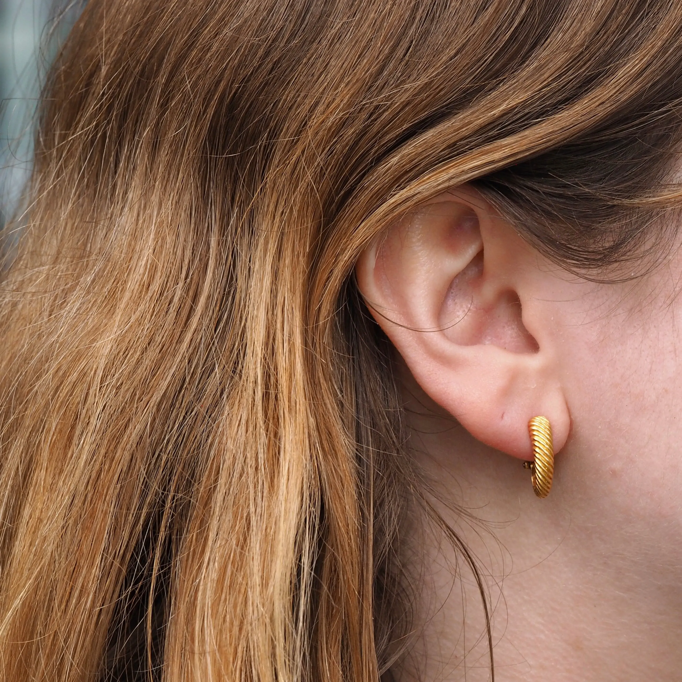 Vintage Portuguese 19k Gold Hinged Huggie Hoops